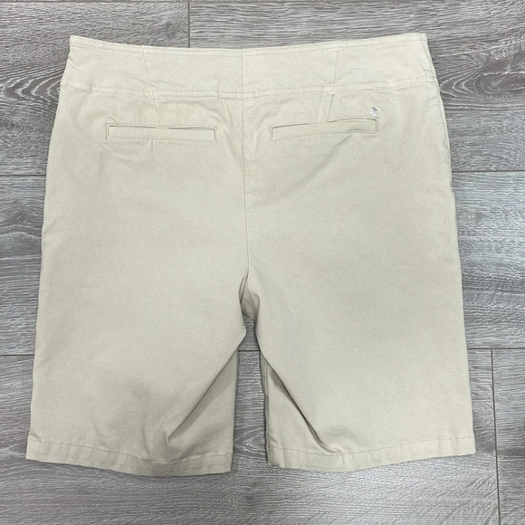 Izod Golf Stretch Shorts Bundle of Two Pairs Navy and Tan Size 10 - Picture 16 of 16